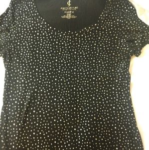 Juicy Couture shirt size Medium